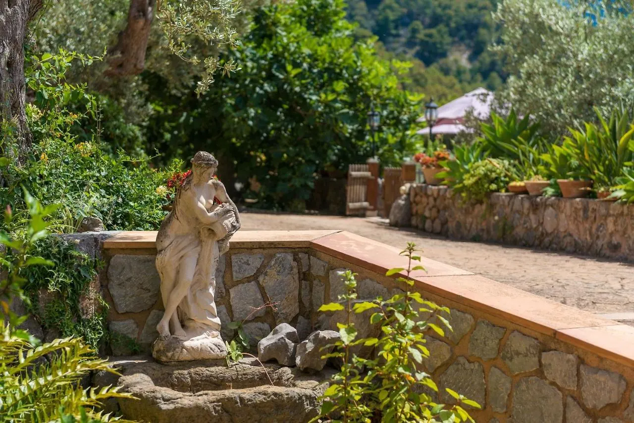 Dos Villas Soller