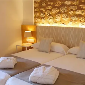  Hotel Center